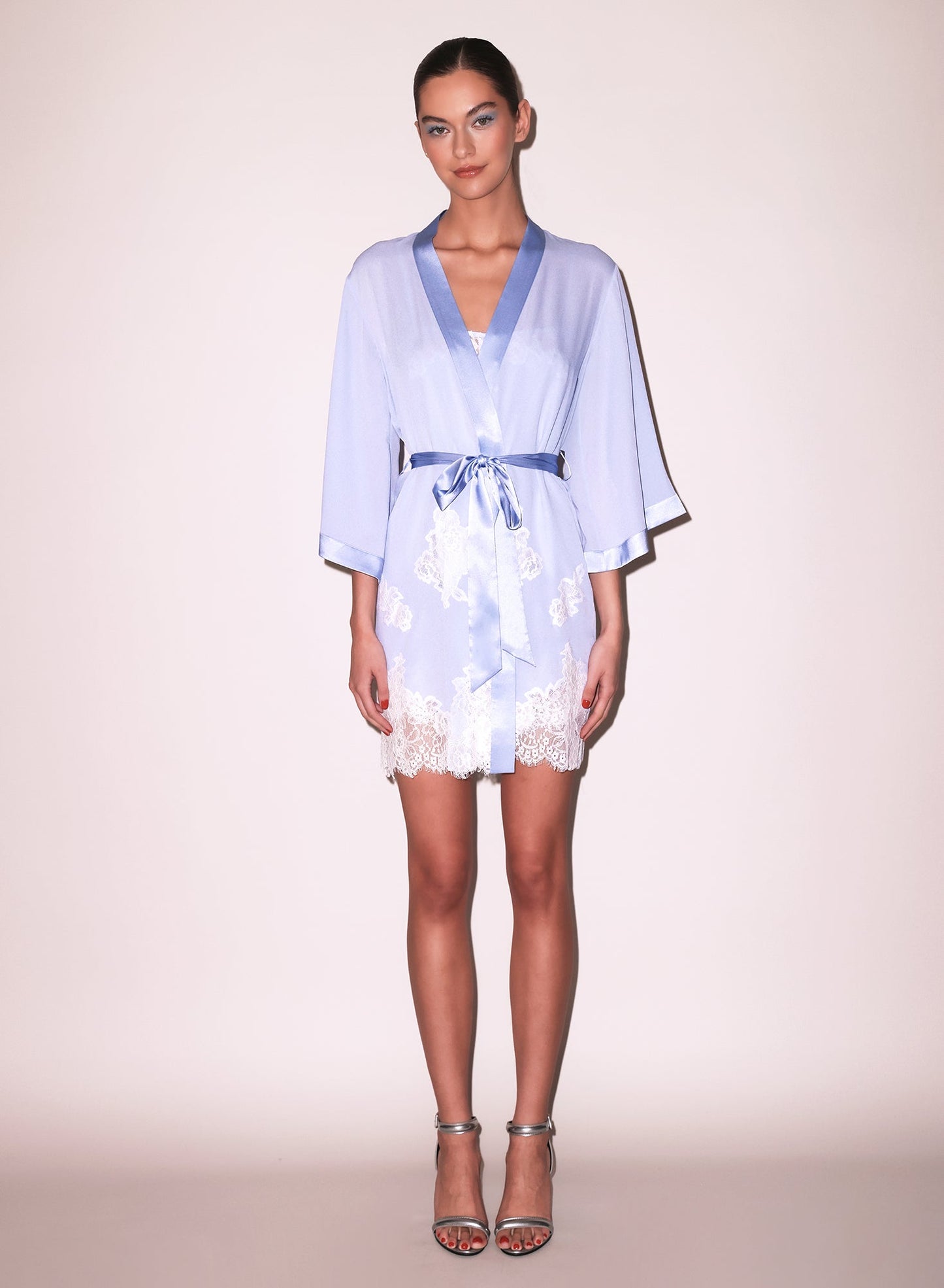 Juliet Lace Robe